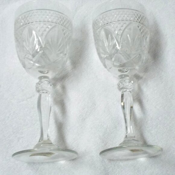 NWOT Set of 2 glass patterned goblets - Picture 1 of 1
